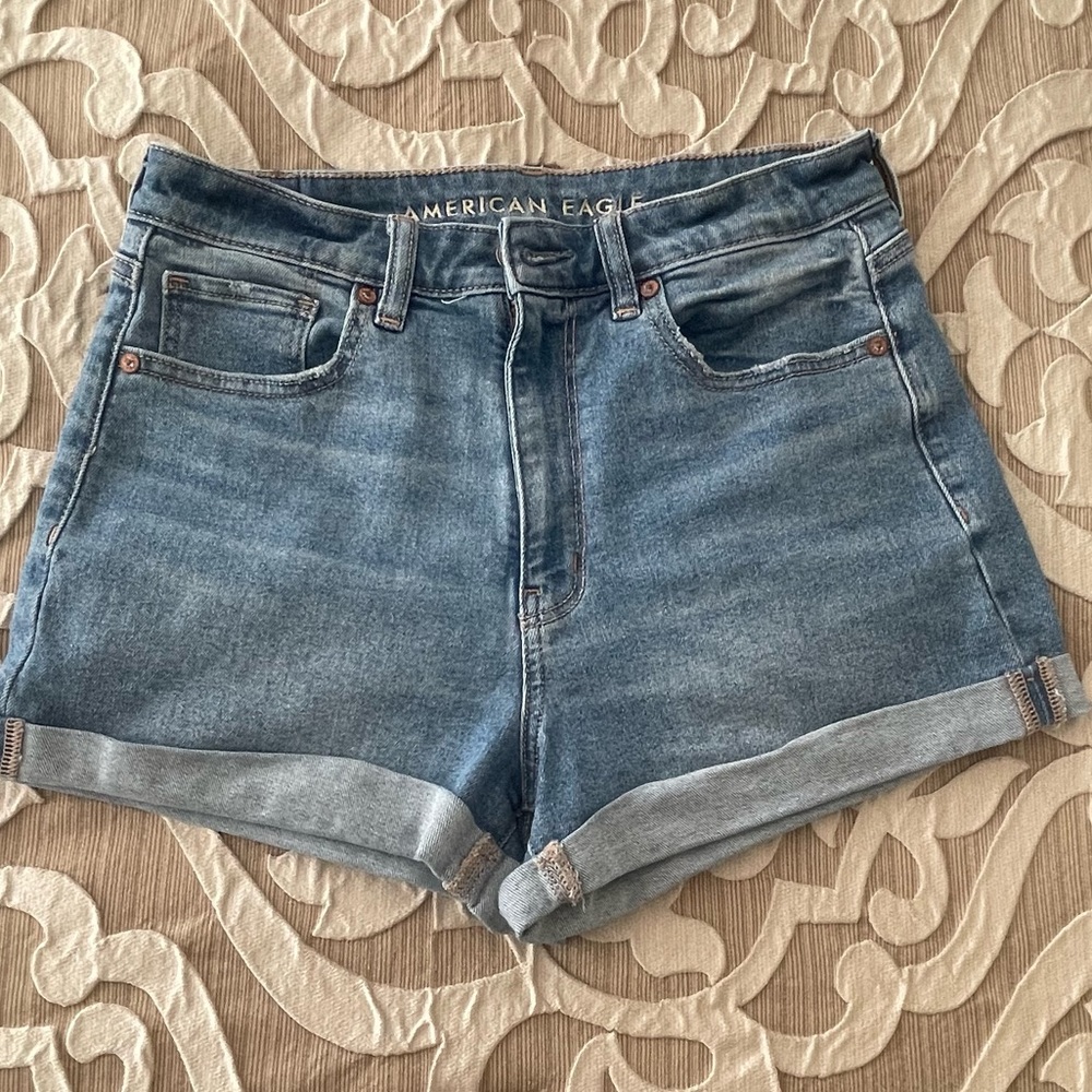 American Eagle - Stretch denim shorts; Size 6